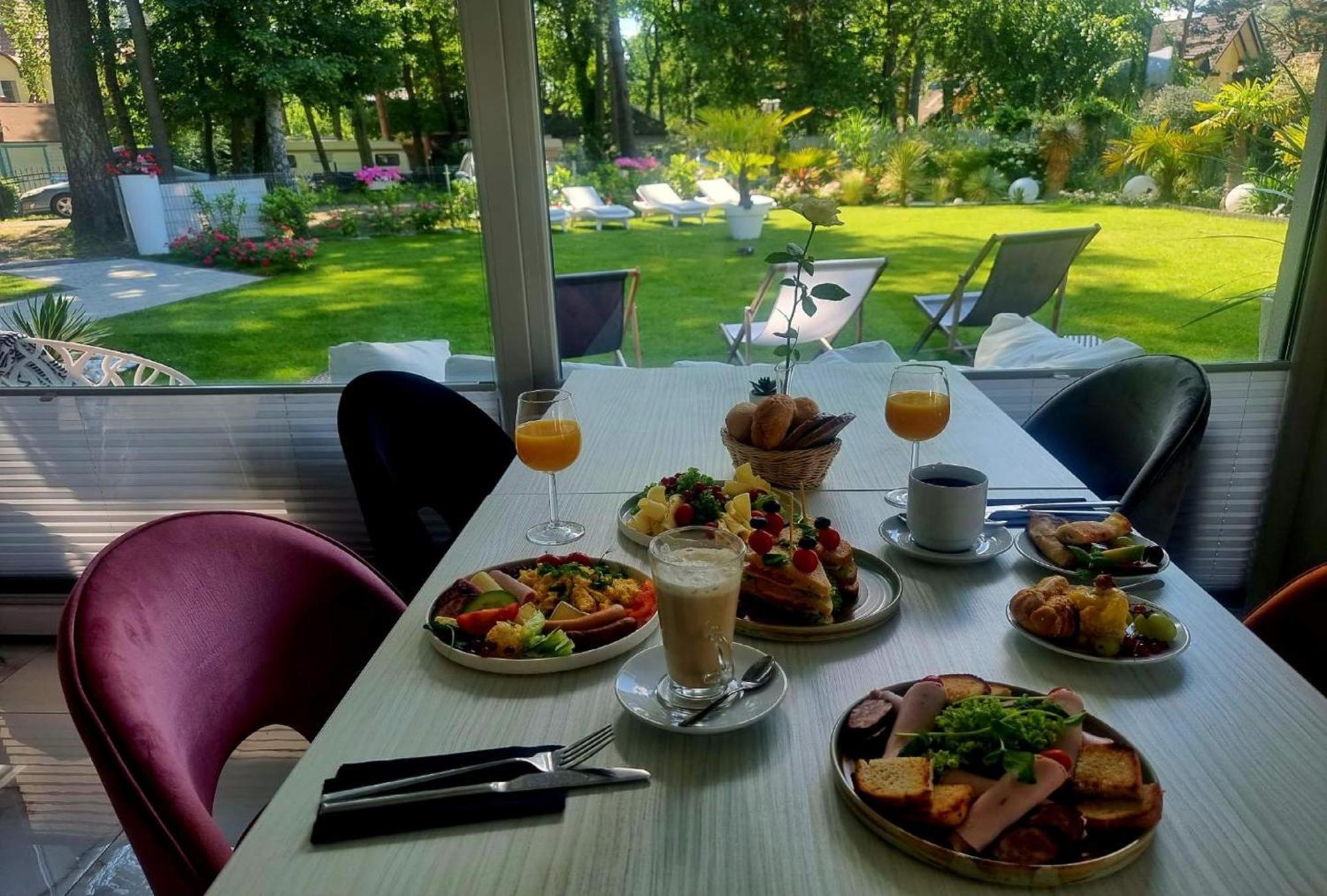 Majestique Hotel Pobierowo Kültér fotó