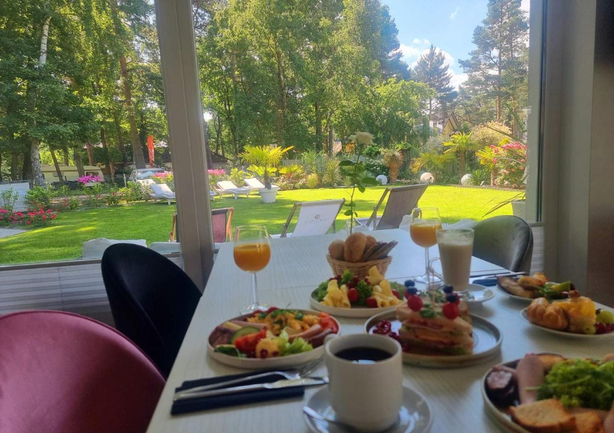 Majestique Hotel Pobierowo Kültér fotó
