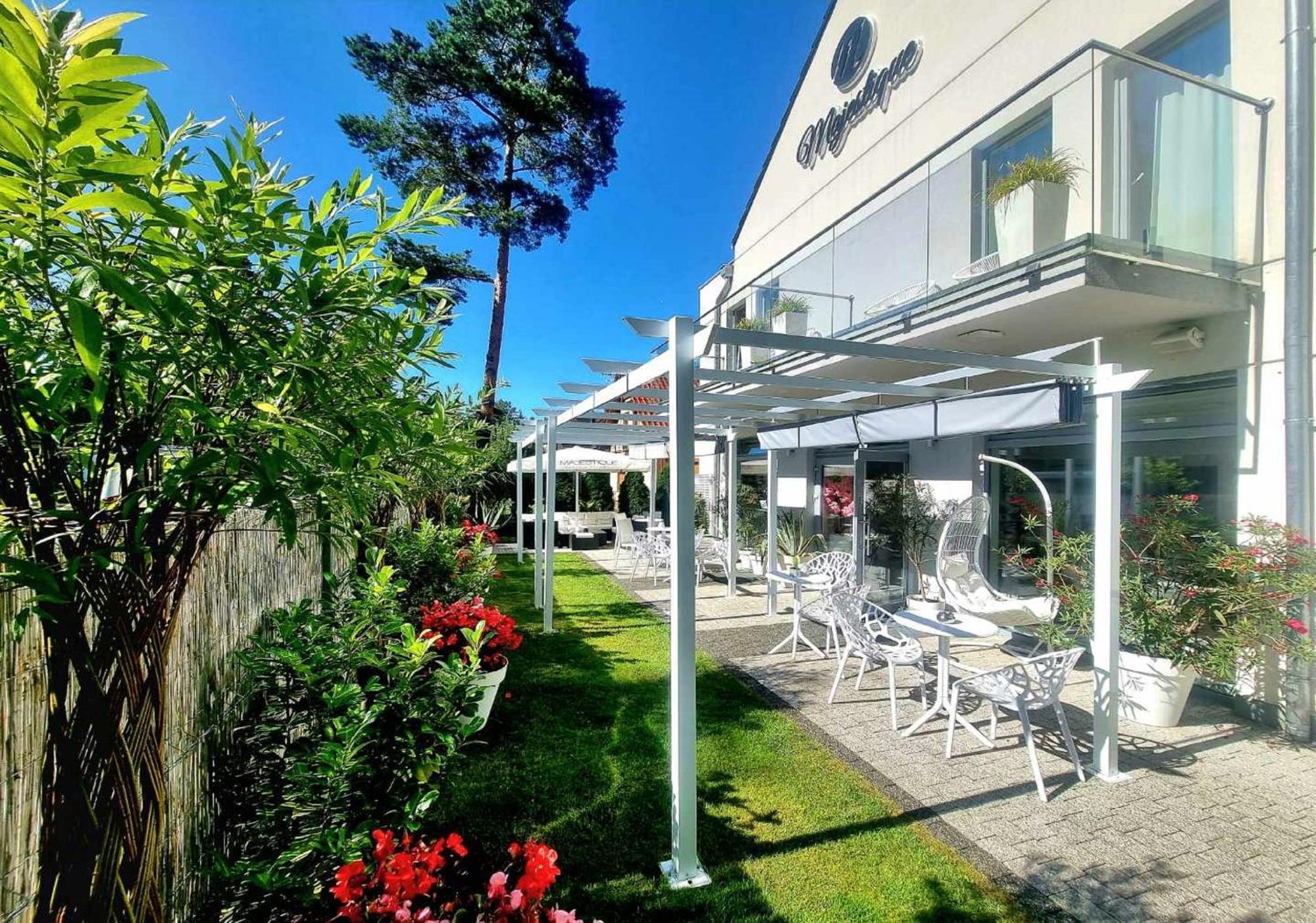 Majestique Hotel Pobierowo Kültér fotó